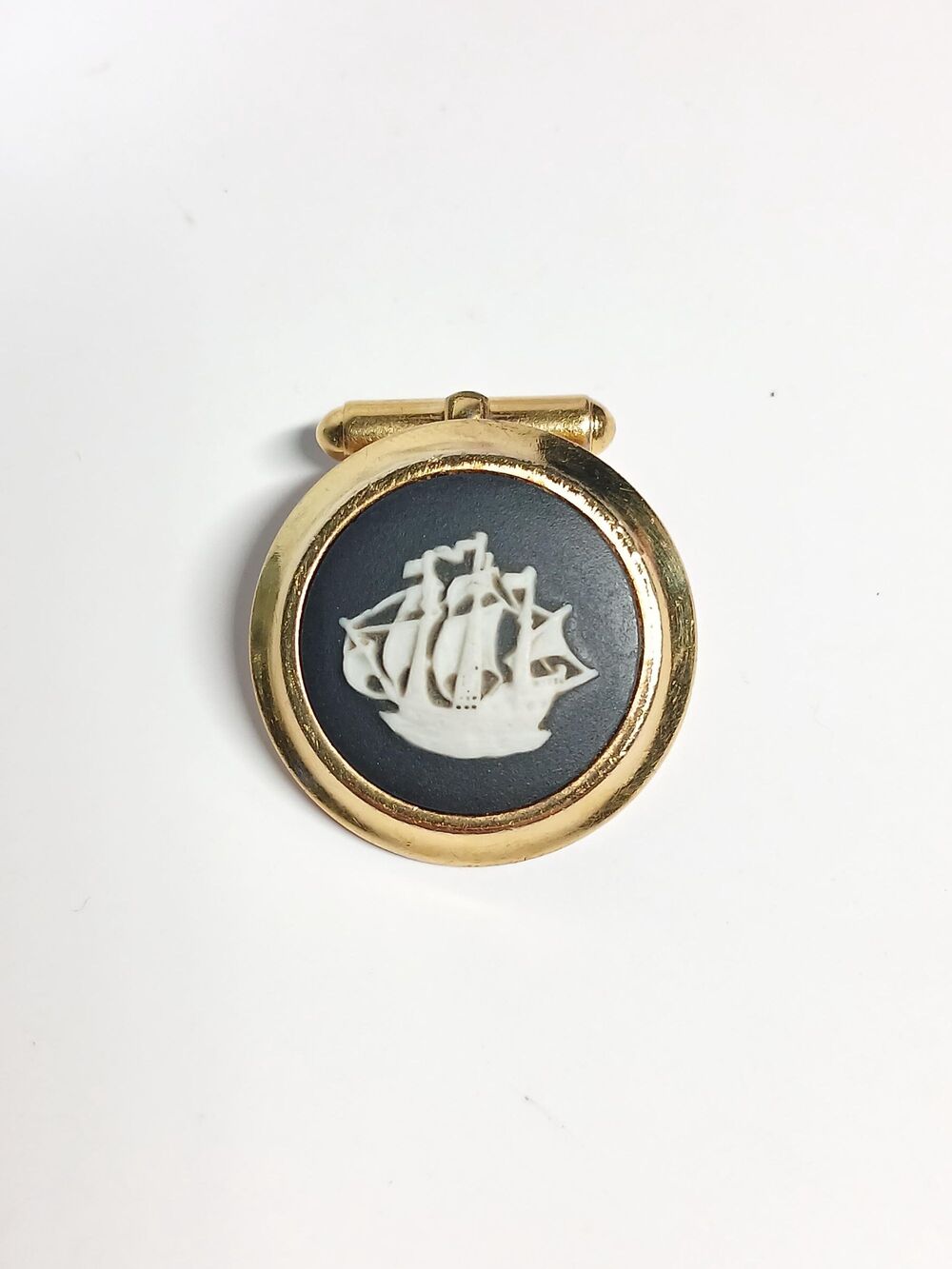 Vintage Wedgwood Black Jasperware Ship Single Cufflink Gold Tone England